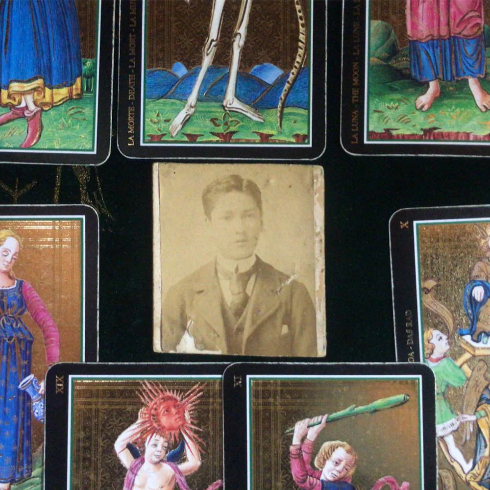 Fotomancia+Lectura completa tarot Visconti de oro